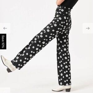 Rolla’s NWT Medium Black Folk Floral Heidi Pant